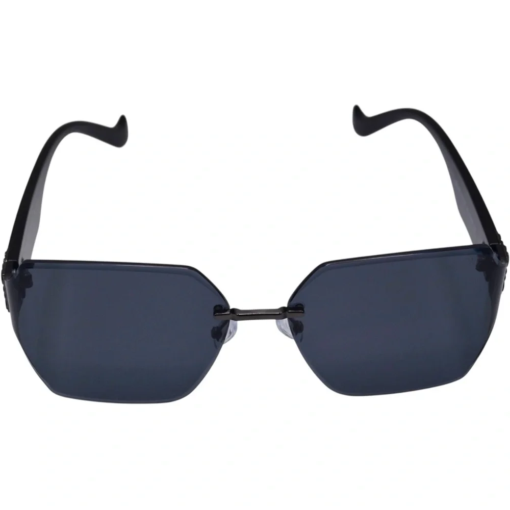 Loewe Women’s Oversized Rimless Sunglasses | Gunmetal & Black | Gray Lens | New - Picture 16 of 16
